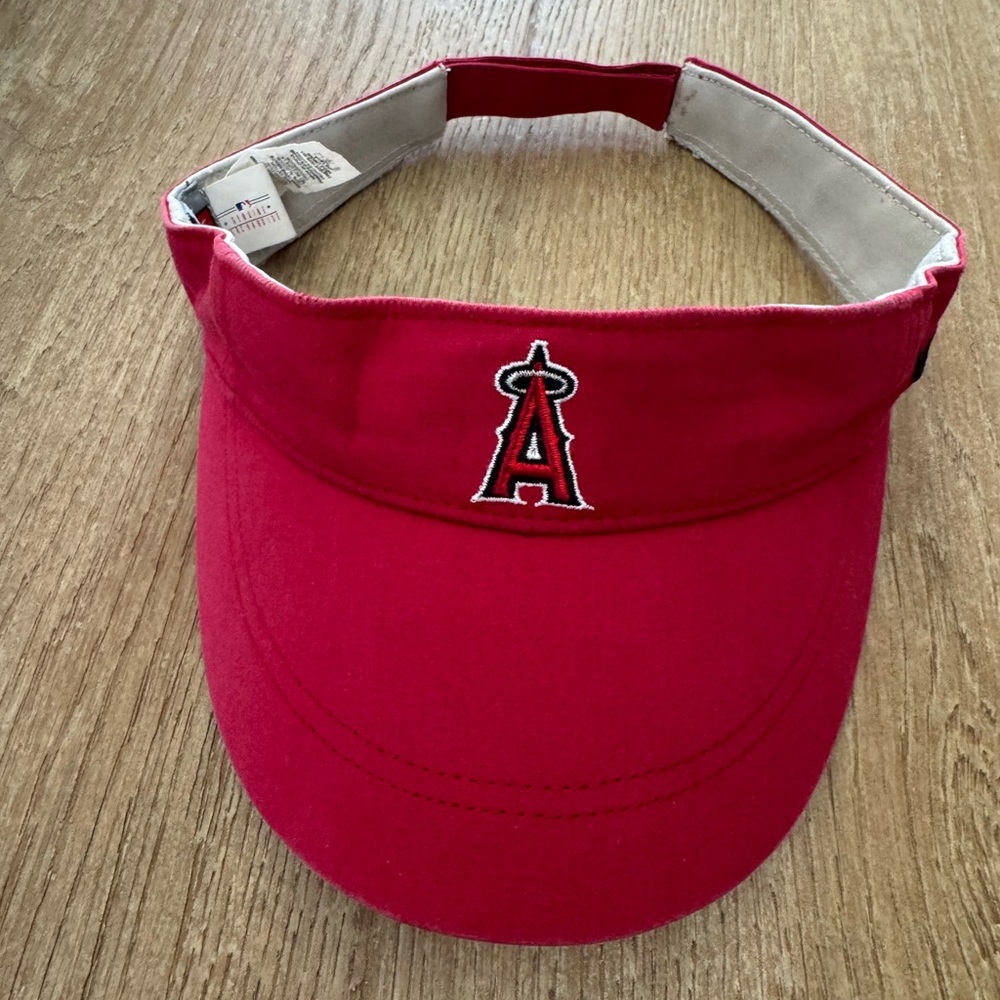 Los Ángeles Angels Red Visor Hat